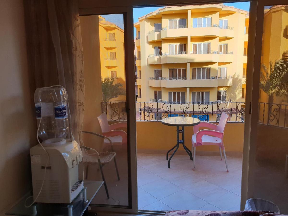 British Resort Pool View Apartments Hurghada Exterior foto